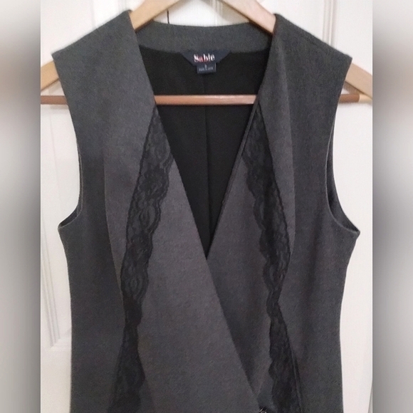 Modern Retro Gray Asymmetrical 80s Vibe zip Dress with Lace Trim - Picture 6 of 15